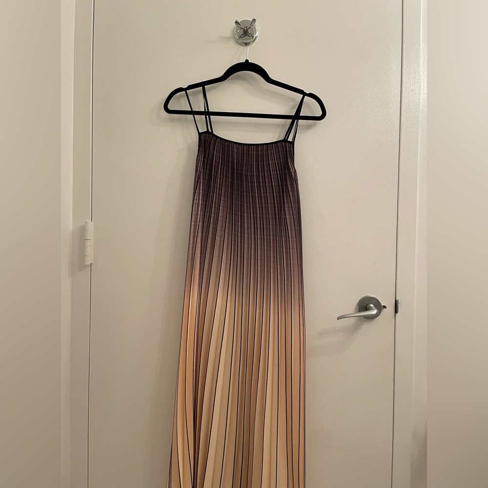 Never worn stunning dress